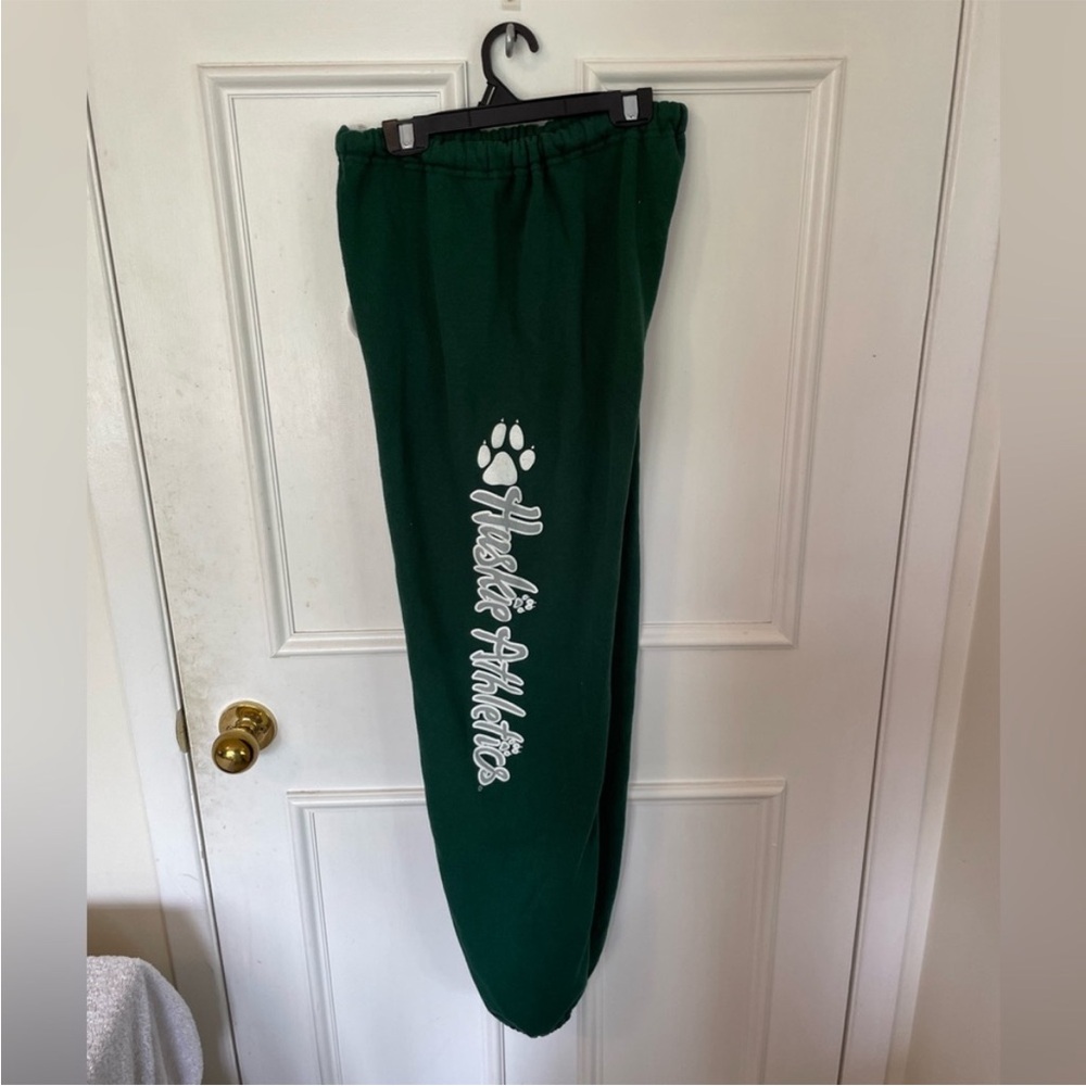 Green Huskie Athletics Sweatpants M